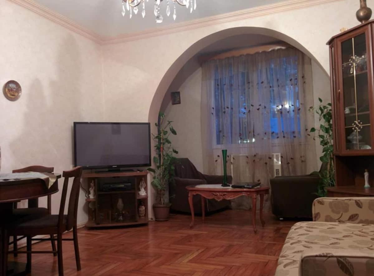 Akhmeteli Apartment Old Batumi Exterior photo